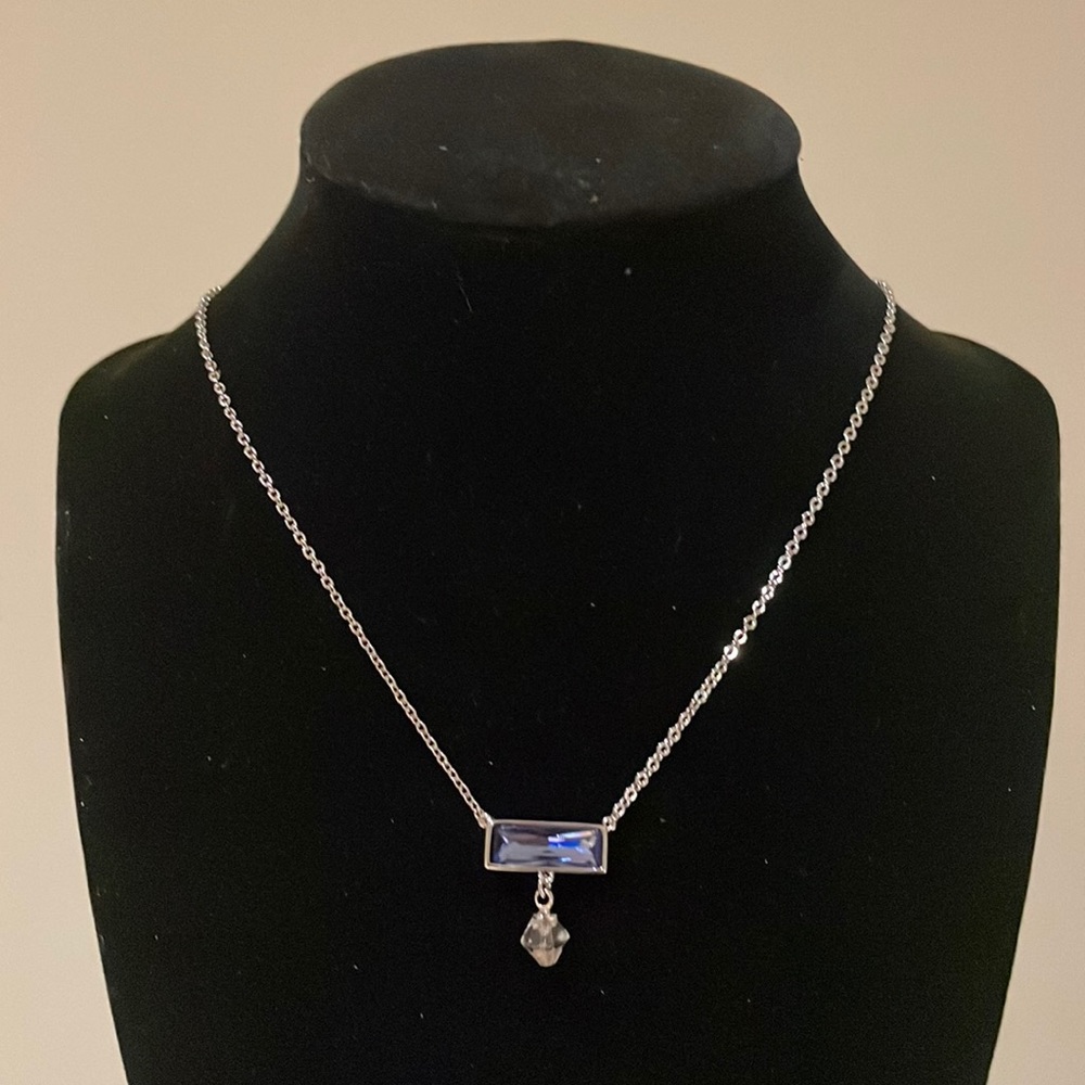 Lavander color rectangular Swarovski Crystal sutil necklace. Great for a gift